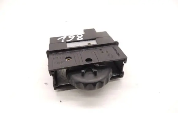 Renault Megane I Headlight level height control switch 7700841245 D198