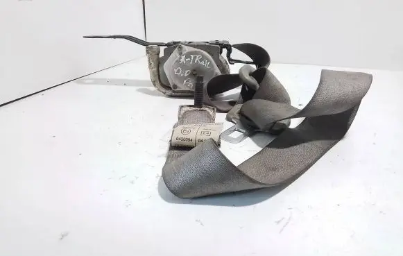 Nissan X-Trail T30 Front seatbelt 0430094