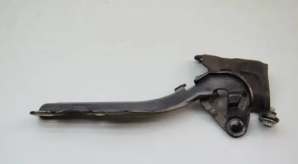 Hyundai i20 (PB PBT) Engine bonnet/hood hinges