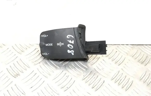 Multifunctional control switch/knob