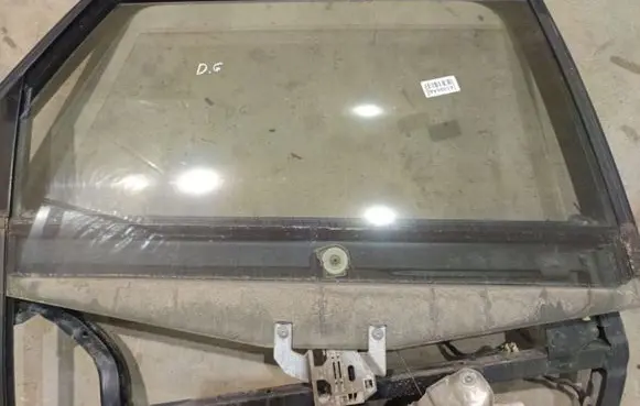 Audi A6 S6 C5 4B Rear door window glass AS2
