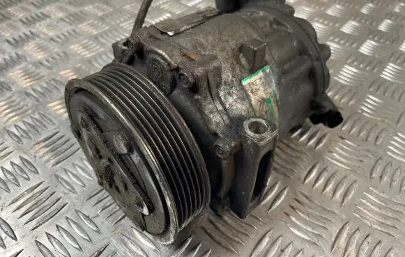 Peugeot 407 Air conditioning (A/C) compressor (pump) 9656572680