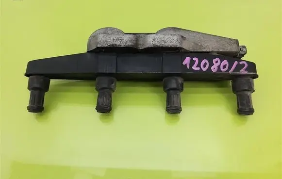 Skoda Felicia II High voltage ignition coil 047905104