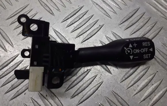 Toyota Corolla E120 E130 Cruise control switch 18A174