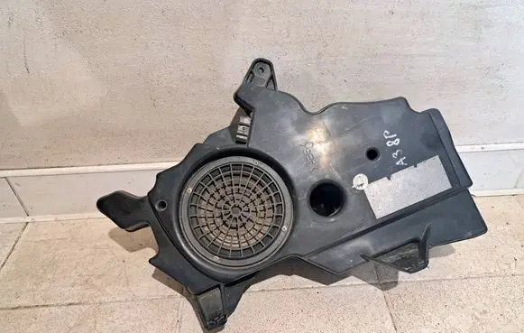 Audi A3 S3 8P Subwoofer speaker 8p3035382