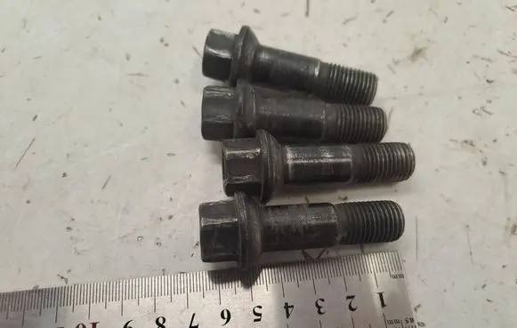 Mercedes-Benz GLC X253 C253 Nuts/bolts 