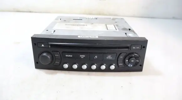 Citroen C4 I Radio/GPS head unit trim 