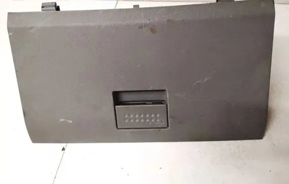 Chrysler Sebring (JS) Glove box 1000229k 1ae15trmacc