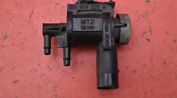 Volkswagen Cross Touran I Vacuum valve 1K0906283A