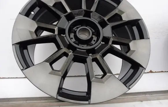 BMW XM R23 light alloy rim 6856021