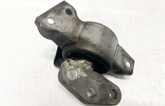 Chevrolet Captiva Engine mount bracket 13130739 468646740