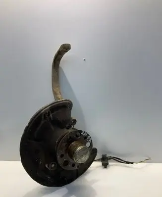 Mercedes-Benz E W211 Front wheel hub A2113306420 2113306420