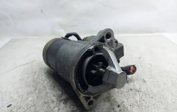 Mitsubishi Carisma Starter motor M000T81284KAS M000T81284 MD360368