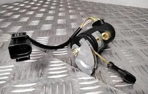 Audi A3 S3 8L Accelerator throttle pedal 0205001045 1J11723727A