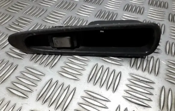 Volvo S40, V40 Electric window control switch 821425 821427