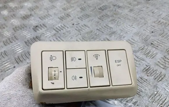 Hyundai Santa Fe Light switch