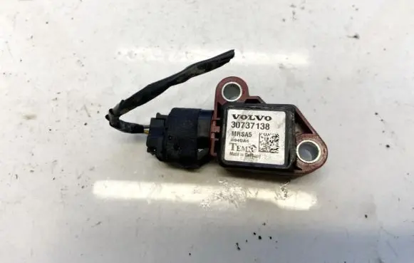 Volvo V50 Airbag deployment crash/impact sensor 30737138 8840a6
