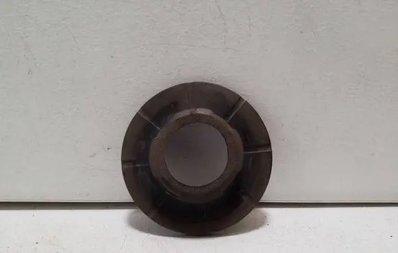 Polestar 2 Rear coil spring rubber mount 31451675