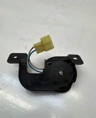 Subaru Outback Front door high frequency speaker 86304AG210