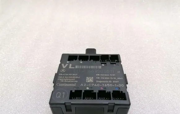 Mercedes-Benz A W176 Door control unit/module A1669005511