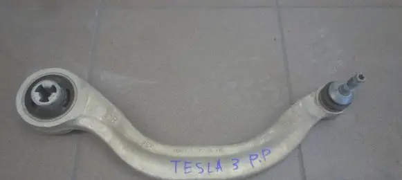 Tesla Model 3 Front lower control arm/wishbone 104435900A AB01490005790