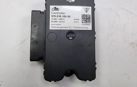 Porsche Panamera (970) Hand brake control module 97061810909