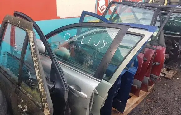 Fiat Tempra Rear door melynos