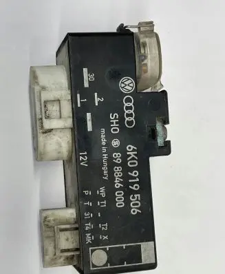 Volkswagen Golf III Coolant fan relay 6K0919506A