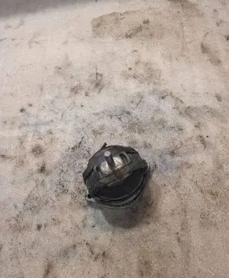 Audi A8 S8 D2 4D Gearbox mount 4D0399151C