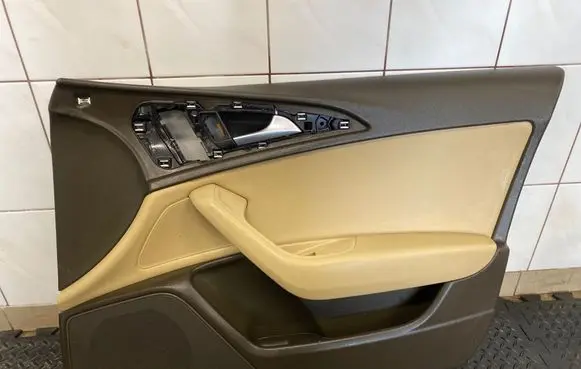 Audi A6 Allroad C7 Front door card panel trim