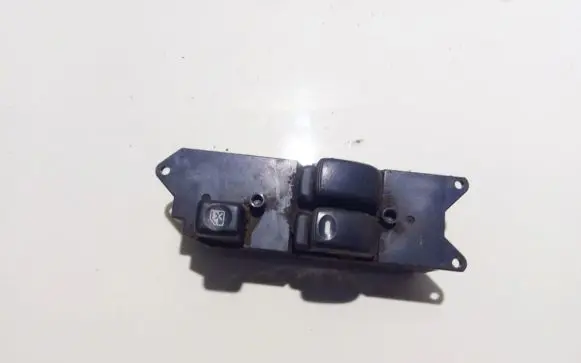 Mitsubishi Colt Electric window control switch mr194815