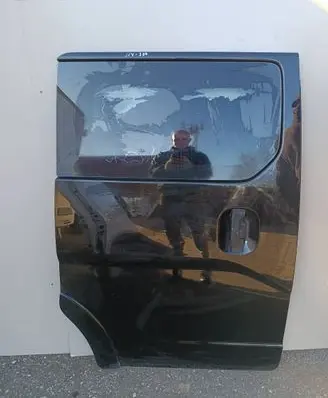 Nissan NV200 Side sliding door 