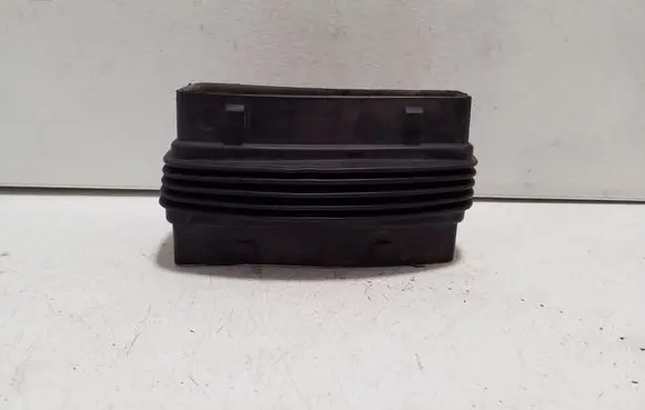Maserati Ghibli Air intake duct part 670007992 70554237