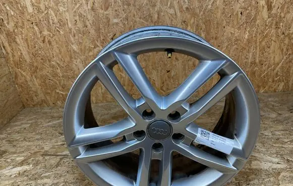 Audi Q3 8U R18 alloy rim 8U0601025AA