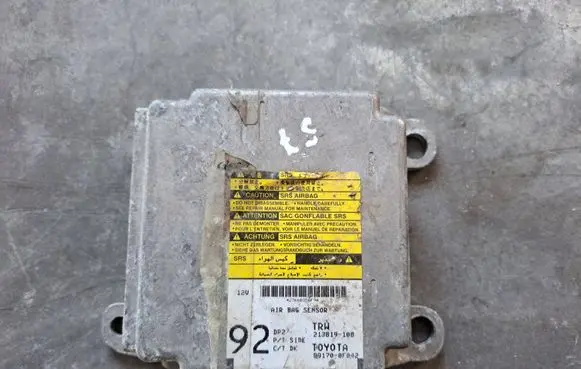Toyota Corolla E120 E130 Airbag control unit/module 891700F042 213819108