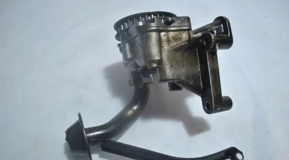 Seat Ibiza III (6L) Oil pump 03L115105C
