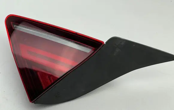 Audi A7 S7 4G Tailgate rear/tail lights 4G8945094K F03576600 AU573