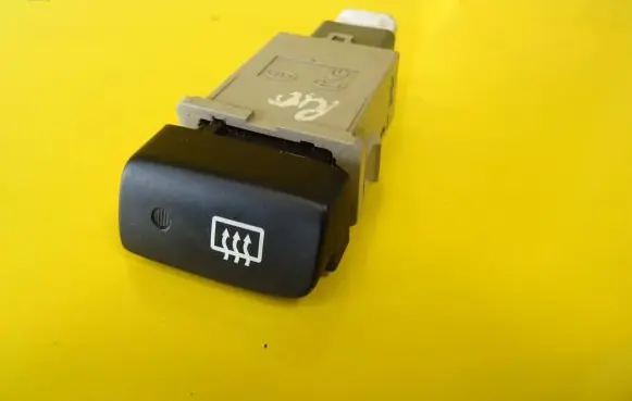 KIA Rio Windscreen/window heater switch