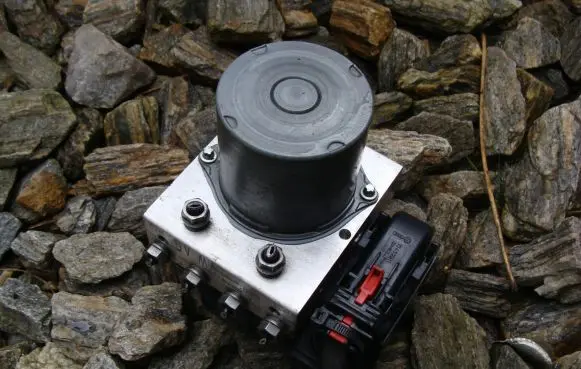 Volkswagen T-Cross ABS Pump NB137