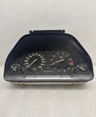BMW 5 E34 Speedometer (instrument cluster) 8351580 893558135
