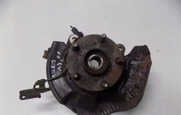 Toyota Auris 150 Stub axle 34567834534o34