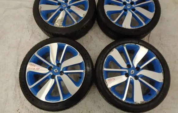 Renault Clio IV R17 alloy rim 
