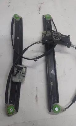 Audi A6 Allroad C7 Front door electric window regulator 
