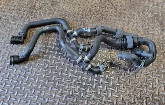Volkswagen Tiguan Engine coolant pipe/hose 5QF121156