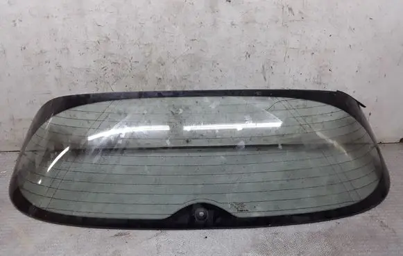 Peugeot 308 Rear windscreen/windshield window 