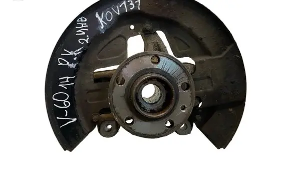 Front wheel hub