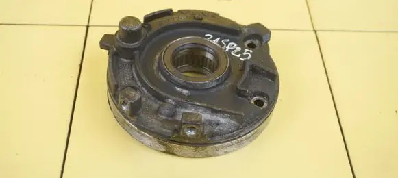 Volvo C30 Oil pump 30777092 D5204T