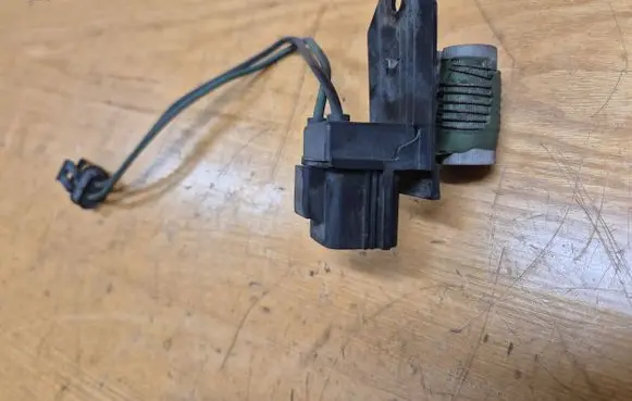 Dodge Nitro Coolant fan relay 6222