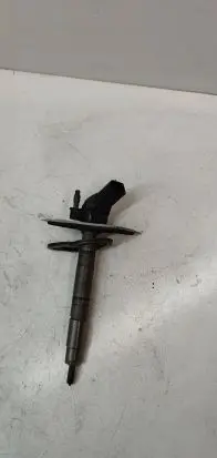 Audi A4 S4 B8 8K Fuel injector 059130