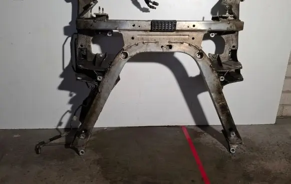 BMW 7 E65 E66 Front subframe 6752294